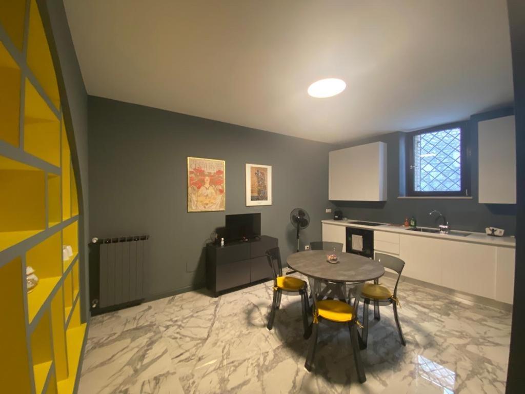 Modern City Center Apartment بينيفنتو المظهر الخارجي الصورة