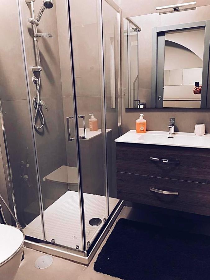 Modern City Center Apartment بينيفنتو المظهر الخارجي الصورة